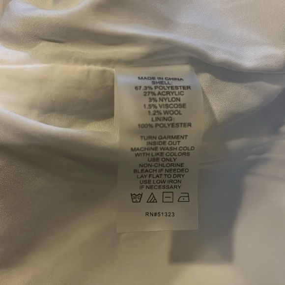 NWT Vince Camuto Ivory with Black / Grey oversized plaid skirt - Picture 5 of 5